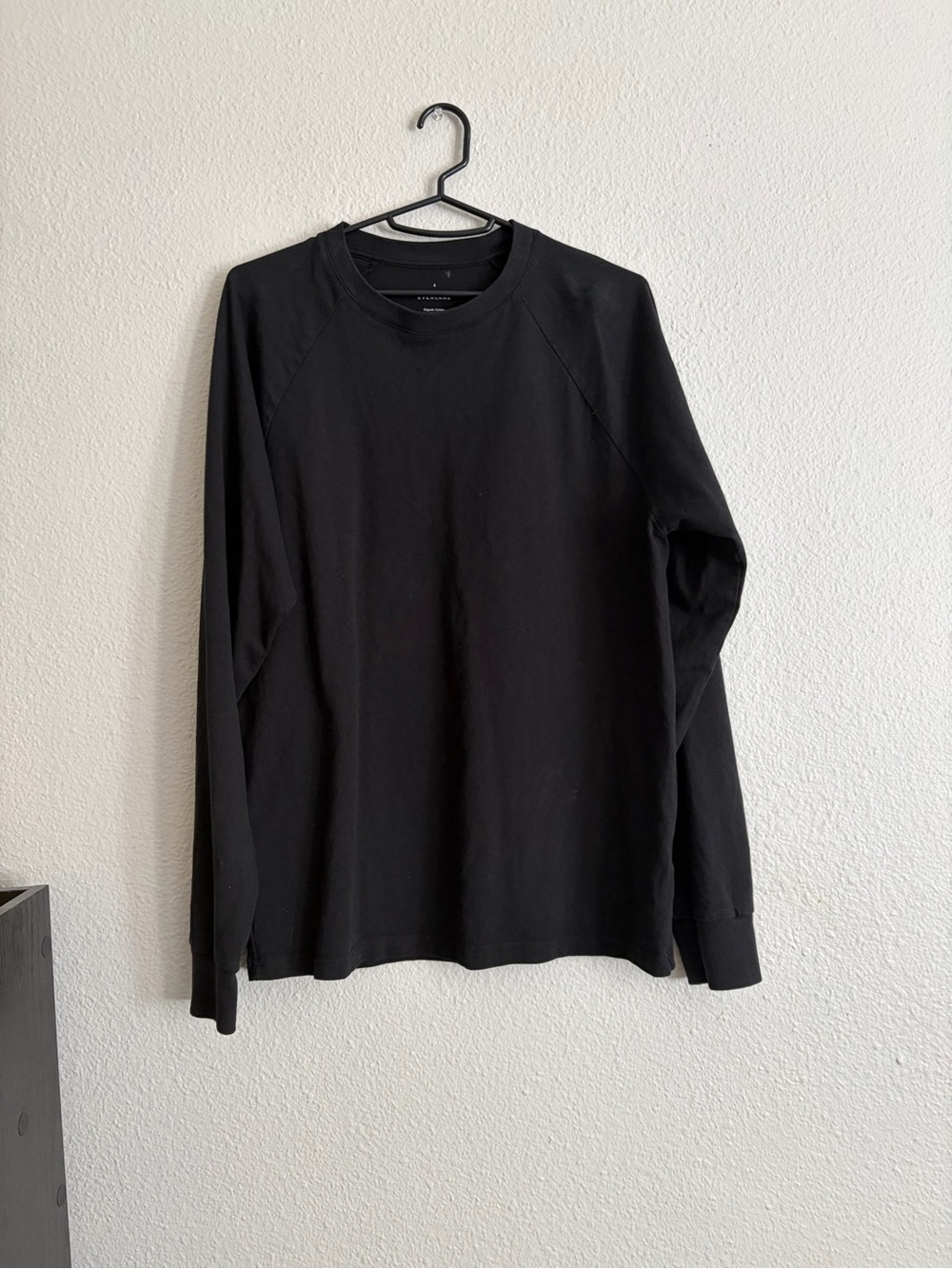 Everlane Black Long-Sleeve Off Duty Crewneck Shirt